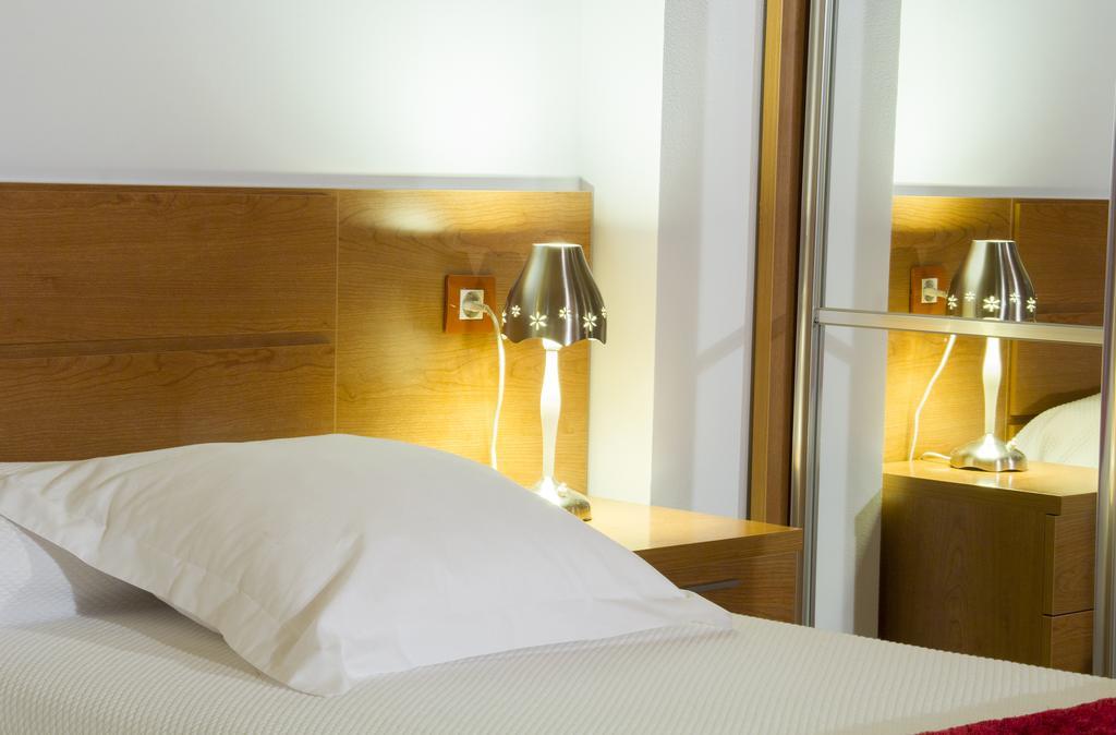 Apartamentos Cean Bermudez Gijon Exterior photo